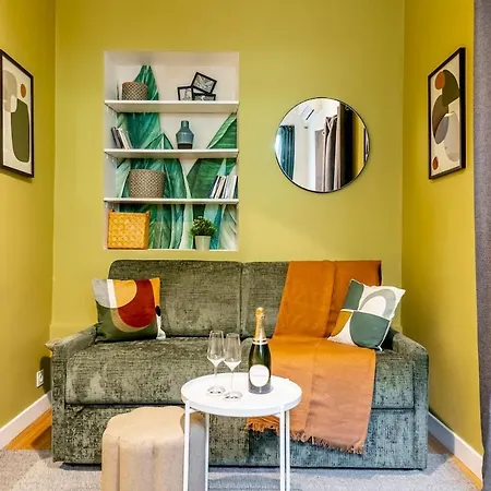 Opera #grands Boulevards#louvre アパート パリ